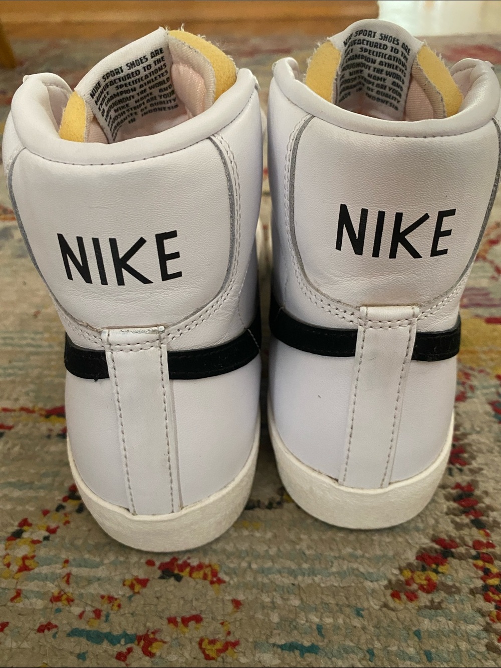 Women’s Nike Blazer Mid 77 High Top Sneaker Shoes - Picture 7 of 8